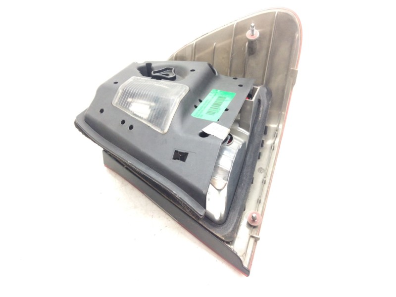 Recambio de piloto trasero izquierdo para bmw serie 3 berlina (e46) 2.0 16v diesel cat referencia OEM IAM 6910531  