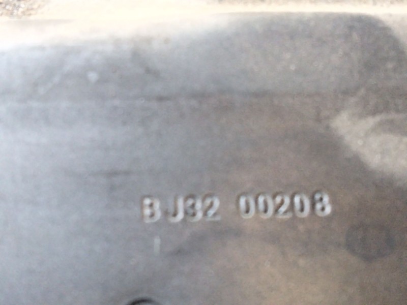 Recambio de panel frontal para land rover evoque 2.0 td4 cat referencia OEM IAM BJ3200208  