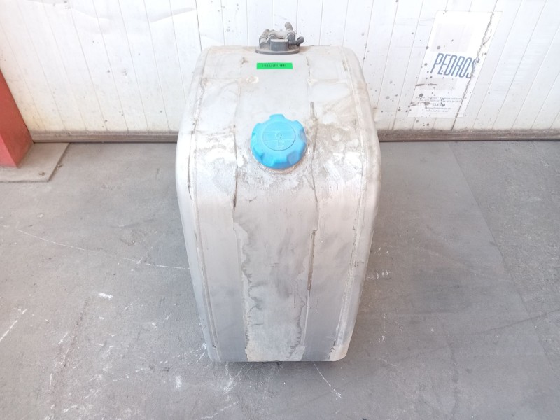 Recambio de deposito adblue para scania r480 referencia OEM IAM   