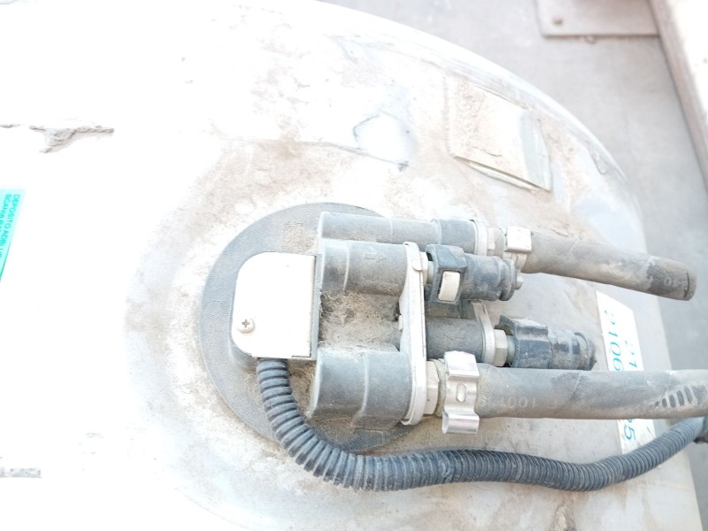 Recambio de deposito adblue para scania r480 referencia OEM IAM   