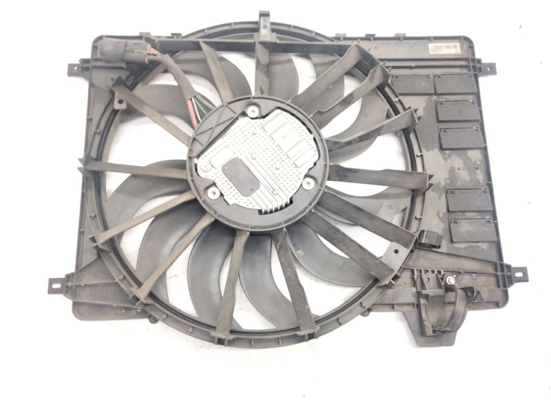 Recambio de electroventilador para land rover evoque 2.0 td4 cat referencia OEM IAM GJ328C607BC  