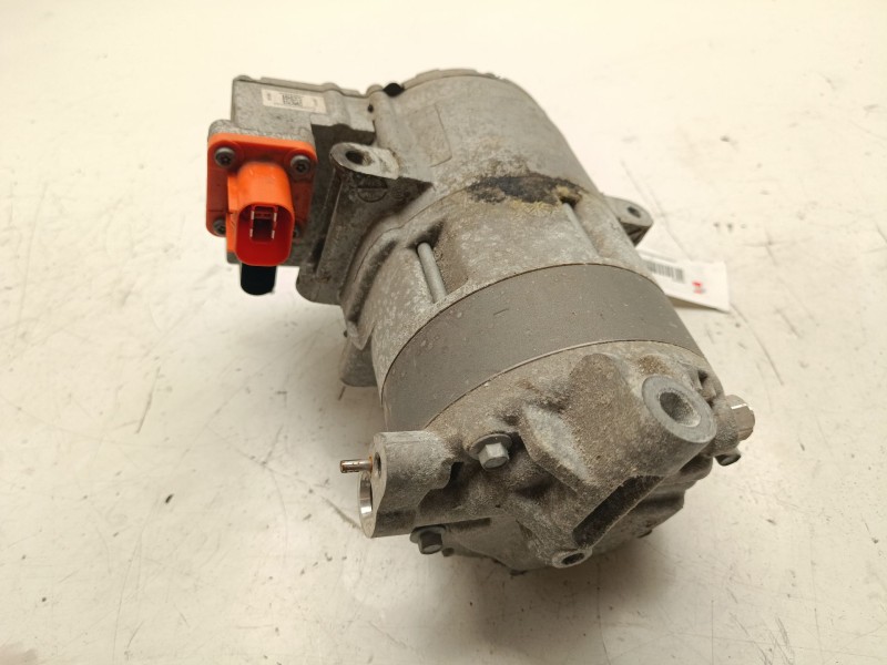 Recambio de compresor aire acondicionado para audi a3 mk4 referencia OEM IAM 5QE816803J  