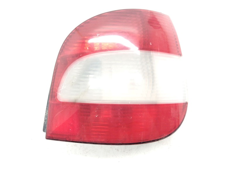 Recambio de piloto trasero derecho para renault scénic i monospace (ja0/1_, fa0_) 1.9 dti (ja1u) referencia OEM IAM 7700428055  