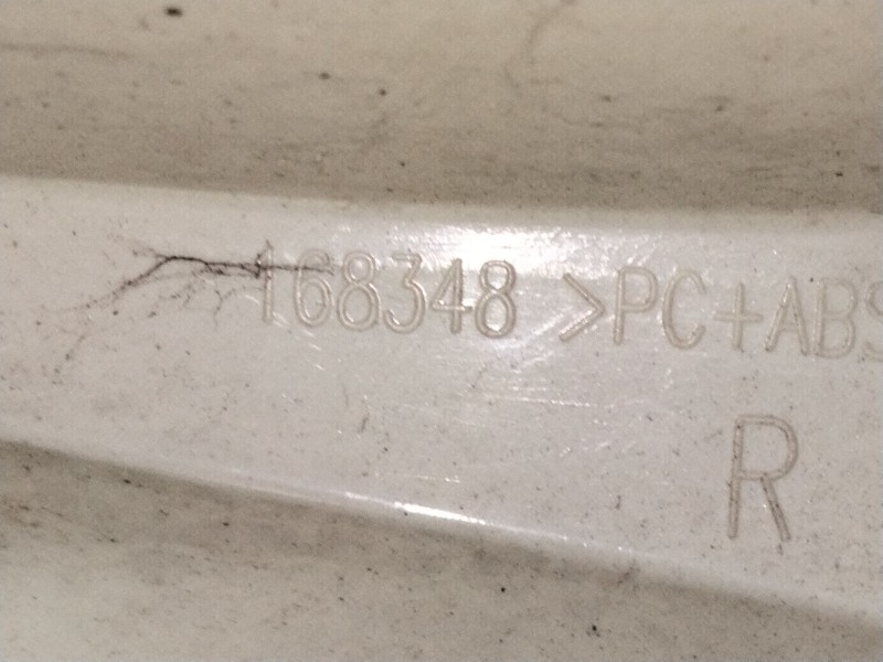 Recambio de piloto trasero derecho para opel insignia berlina 2.0 cdti cat referencia OEM IAM 168348  