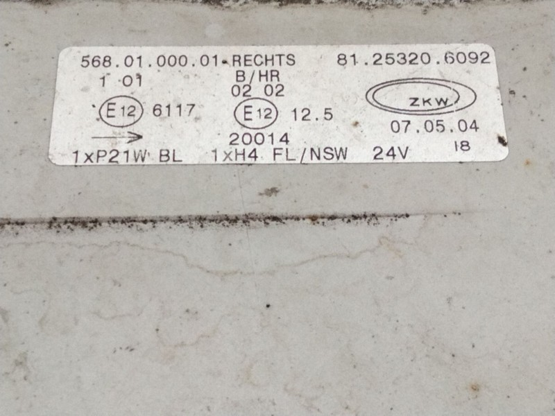 Recambio de piloto delantero derecho para man tg 360 a referencia OEM IAM 81253206092  