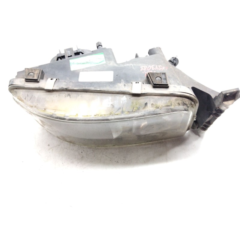 Recambio de faro derecho para man tg 360 a referencia OEM IAM 81251016422  