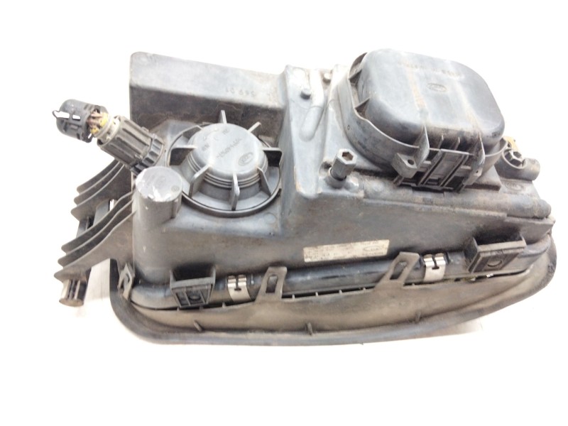 Recambio de faro izquierdo para man tg 360 a referencia OEM IAM 81251016421  