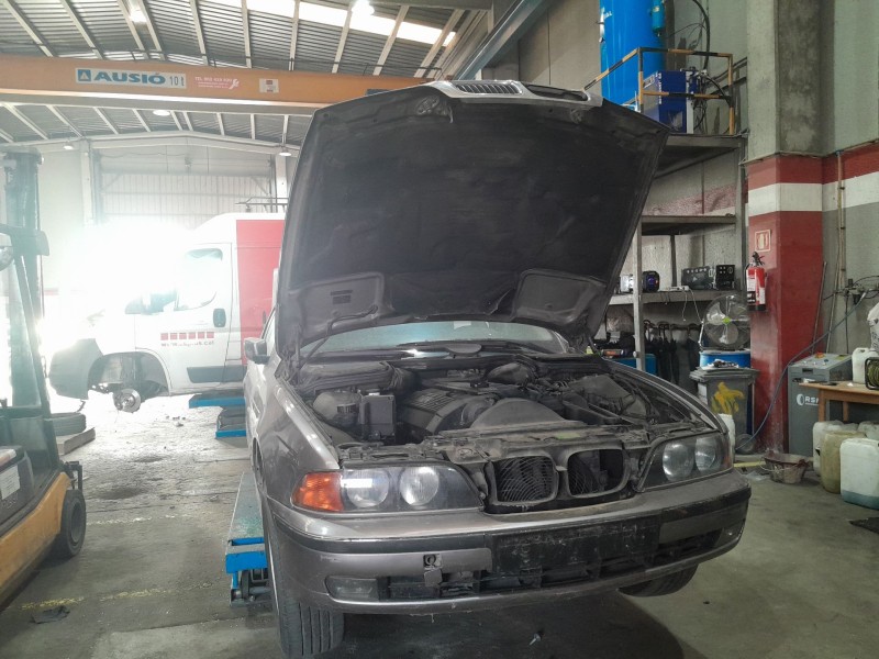 bmw 5 (e39) del año 1997