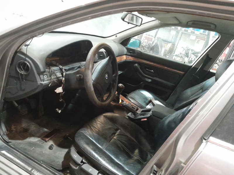 bmw 5 (e39) del año 1997