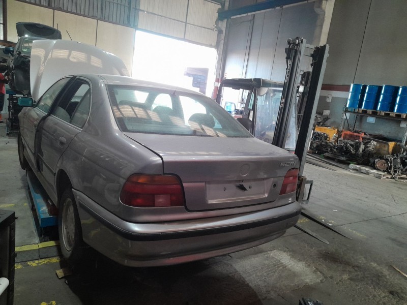 bmw 5 (e39) del año 1997