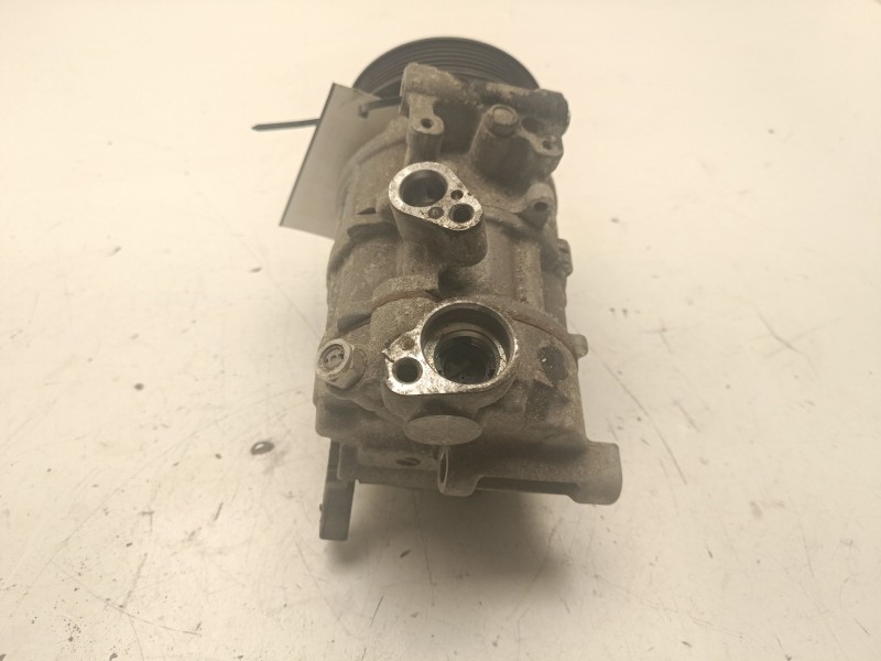 Recambio de compresor aire acondicionado para audi a4 berlina (8w2) referencia OEM IAM 4M0816803  