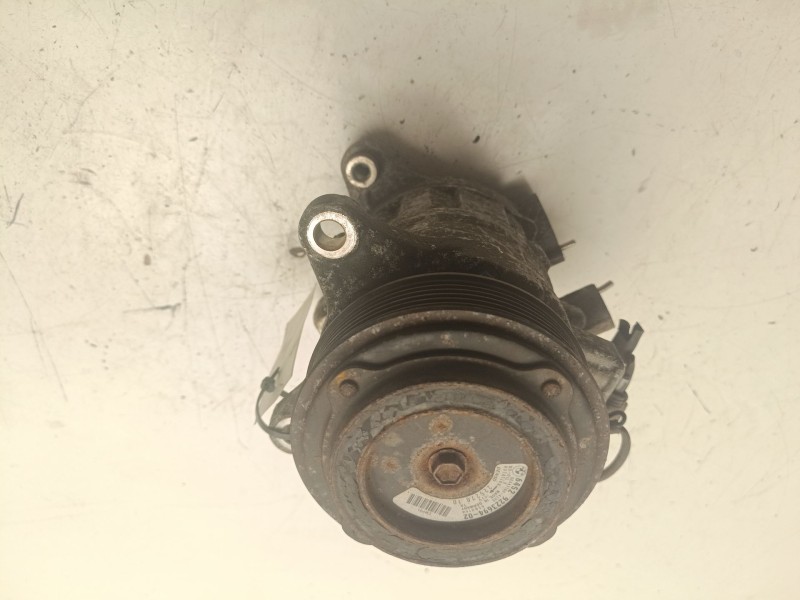 Recambio de compresor aire acondicionado para bmw serie 1 lim. (f20) 120d referencia OEM IAM 64529223694  