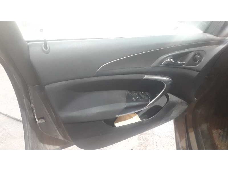 opel insignia berlina del año 2009