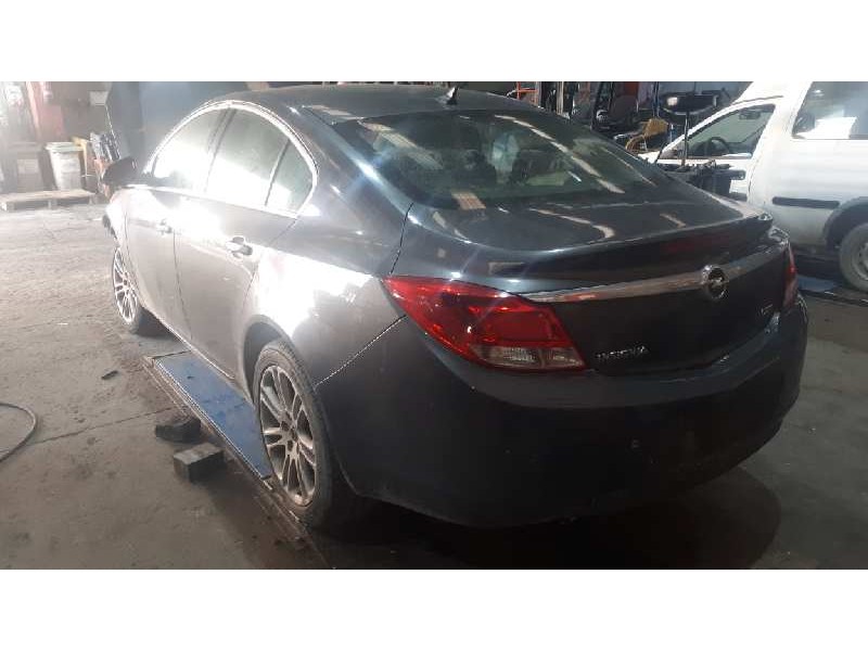 opel insignia berlina del año 2009
