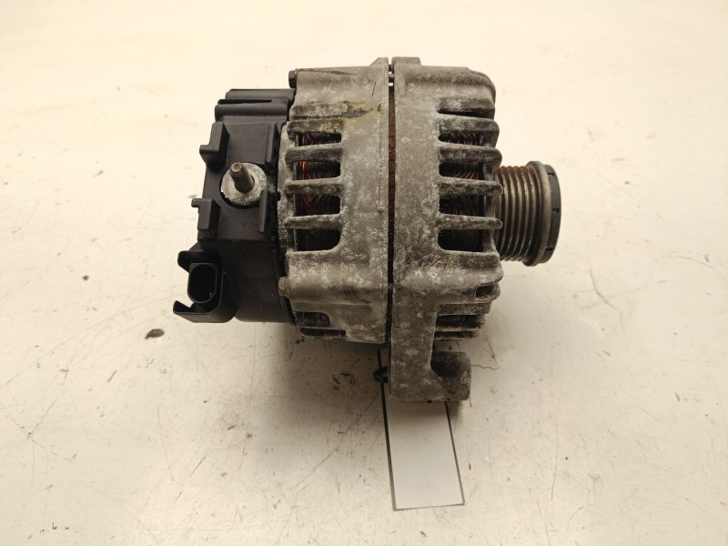 Recambio de alternador para bmw serie 3 berlina (e90) 2.0 16v referencia OEM IAM 8507624  