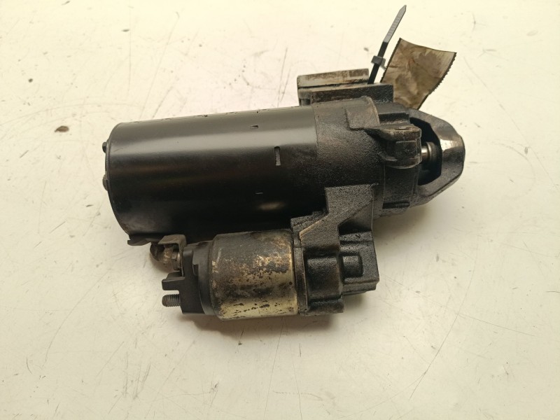 Recambio de motor arranque para bmw serie 1 berlina (e81/e87) referencia OEM IAM 12417823700  