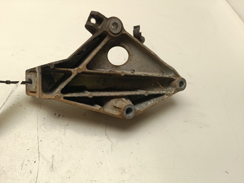 Recambio de soporte motor izquierdo superior para bmw serie 3 touring (e91) referencia OEM IAM 22110775041  