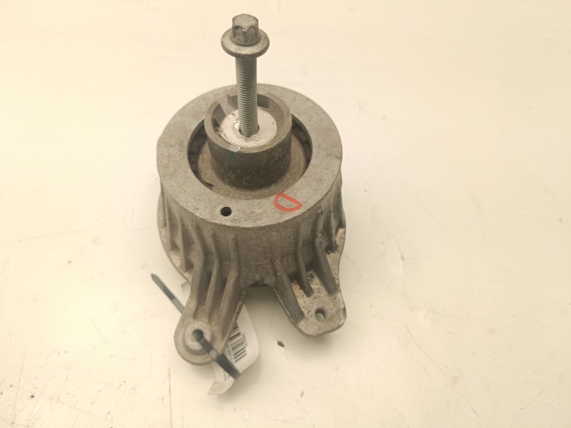 Recambio de soporte motor derecho inferior para mercedes-benz clase c (w205) c 220 bluetec / d (205.002, 205.004) referencia OEM