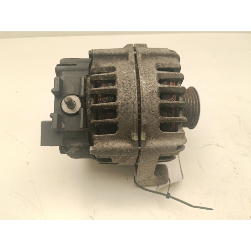 Recambio de alternador para bmw serie 1 cabrio (e88) referencia OEM IAM 7802261  