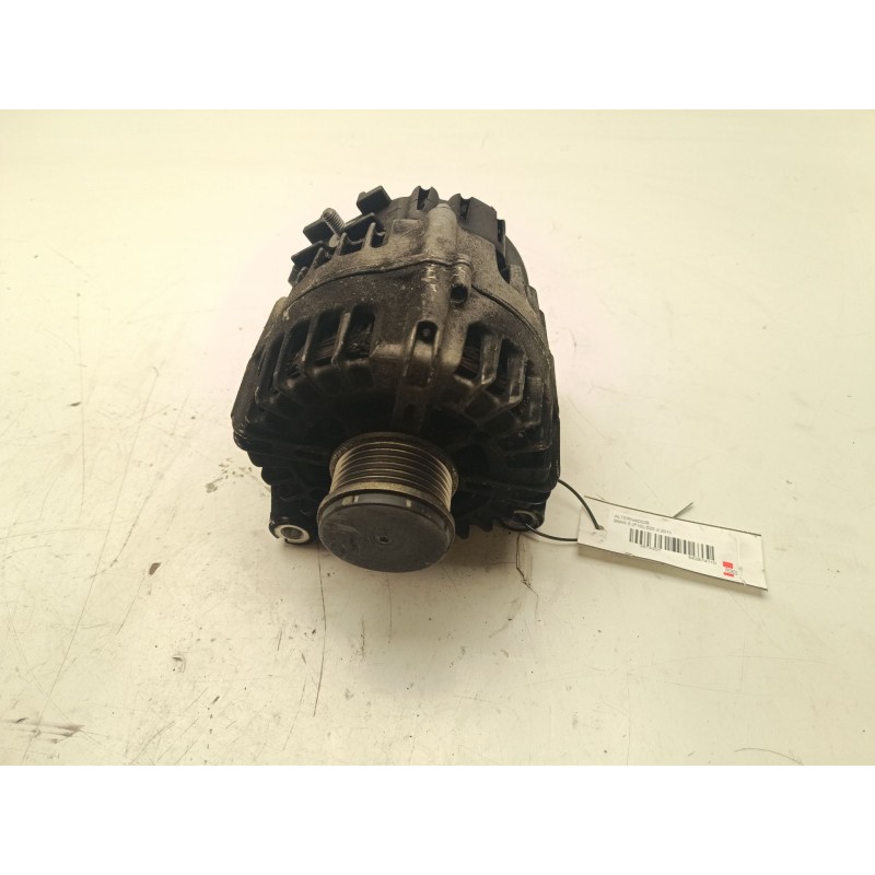 Recambio de alternador para bmw 5 (f10) 525 d referencia OEM IAM 8507625  