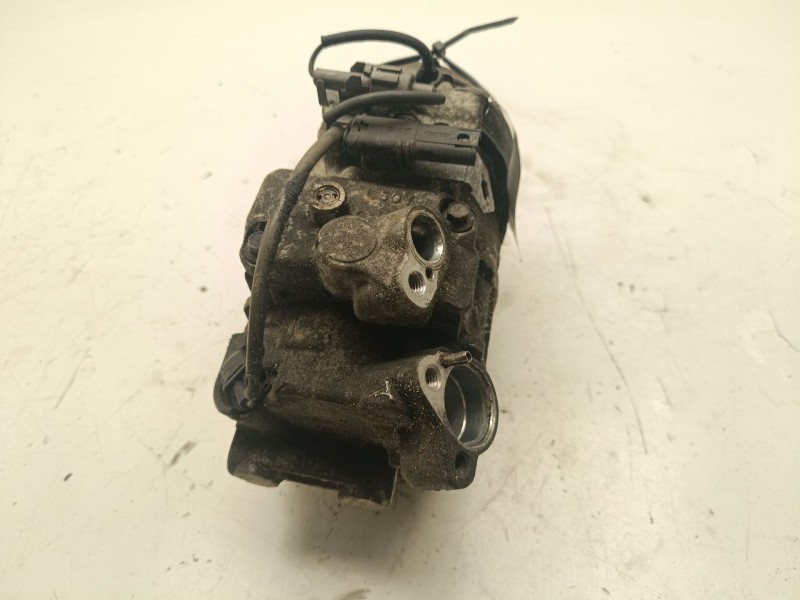 Recambio de compresor aire acondicionado para bmw serie 1 cabrio (e88) referencia OEM IAM 64526987862  