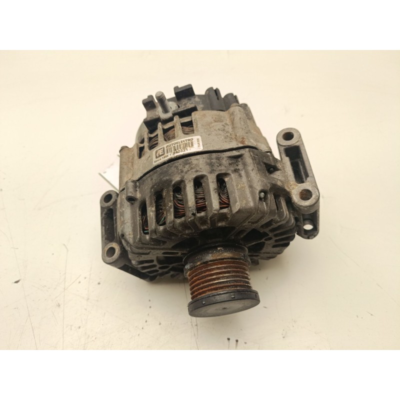 Recambio de alternador para mercedes-benz vito / mixto furgón (w639) 110 cdi (639.601, 639.603, 639.605) referencia OEM IAM BD39