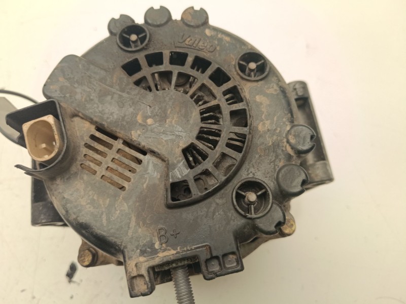 Recambio de alternador para mercedes-benz vito / mixto furgón (w639) 110 cdi (639.601, 639.603, 639.605) referencia OEM IAM BD39