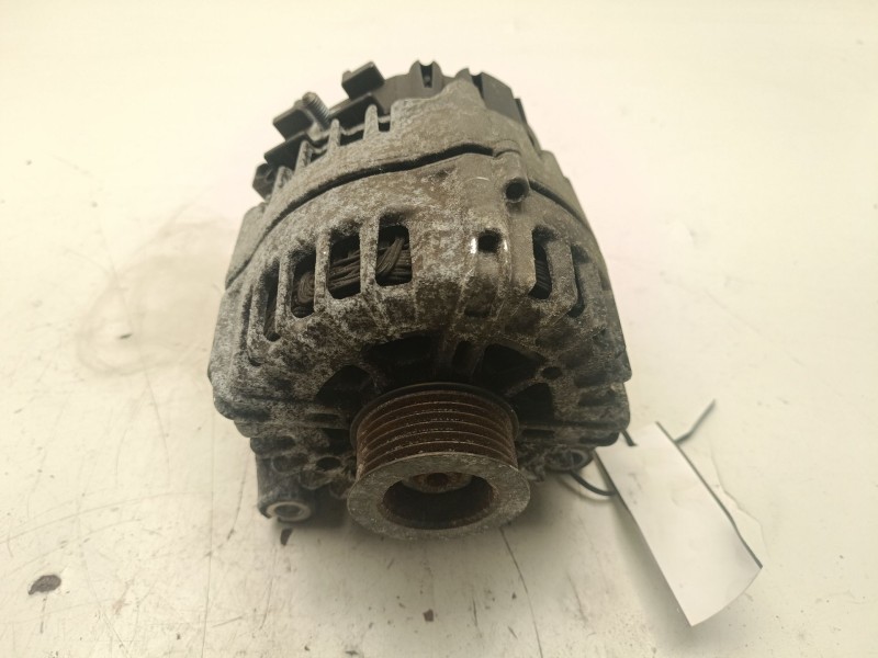 Recambio de alternador para bmw 3 (f30, f80) 330 d xdrive referencia OEM IAM 8570675  
