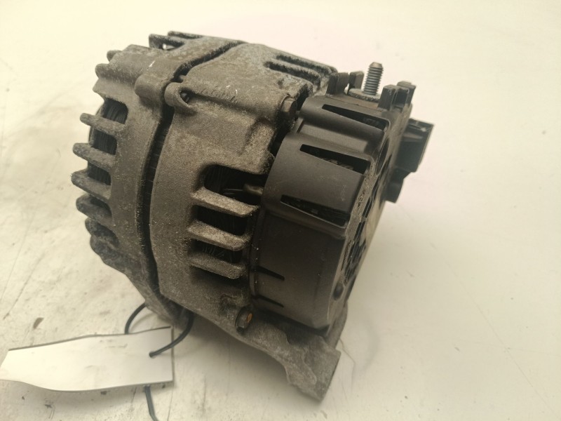 Recambio de alternador para bmw 3 (f30, f80) 330 d xdrive referencia OEM IAM 8570675  