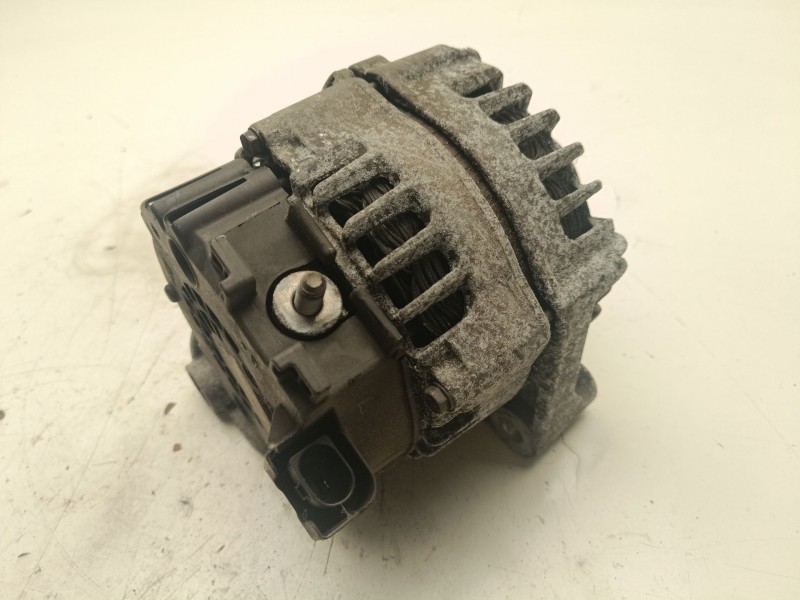 Recambio de alternador para bmw 3 (f30, f80) 330 d xdrive referencia OEM IAM 8570675  