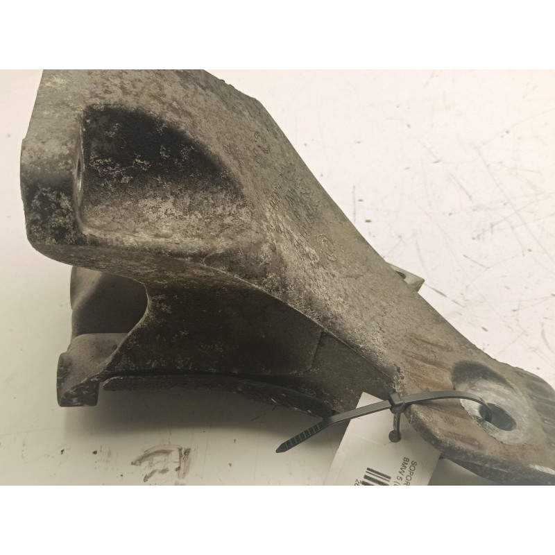 Recambio de soporte motor derecho inferior para bmw 5 (e60) 520 d referencia OEM IAM 22116777056  