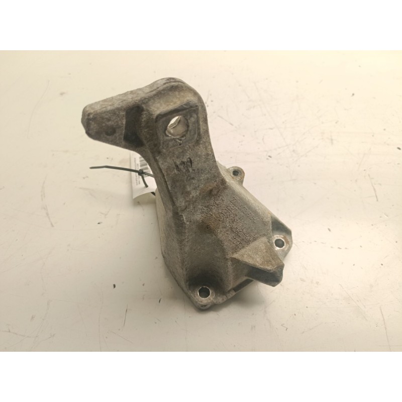 Recambio de soporte motor derecho superior para bmw 1 coupé (e82) 118 d referencia OEM IAM 22116781916  