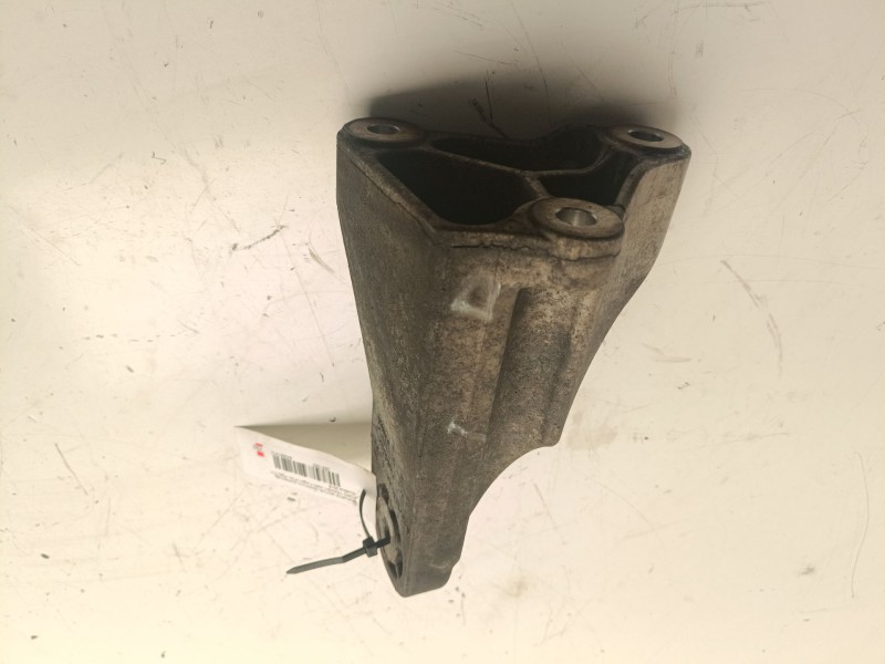 Recambio de soporte motor derecho superior para ford transit v363 furgón (fcd, fdd) 2.0 ecoblue referencia OEM IAM GK31-6061-AA 