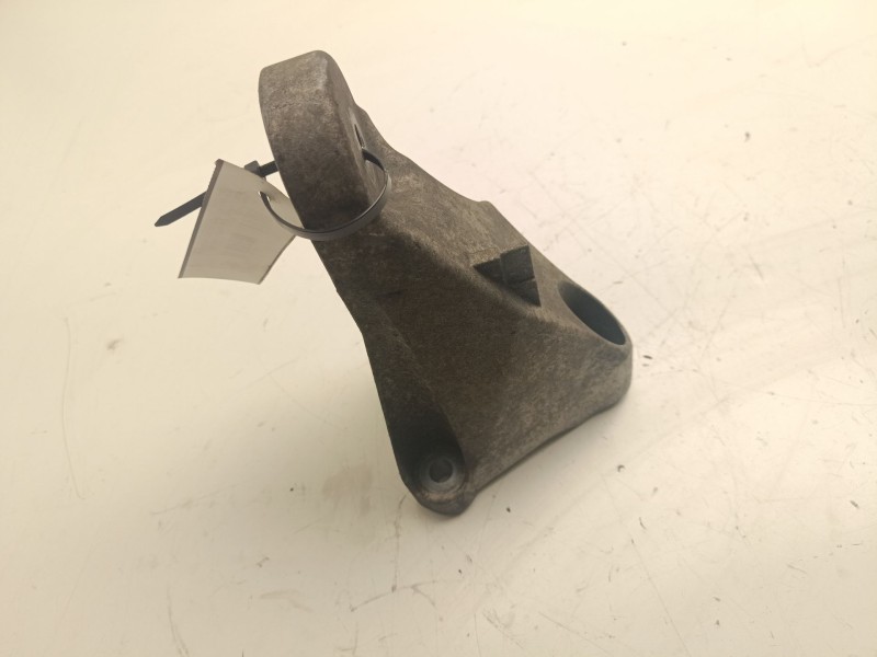 Recambio de soporte motor derecho superior para ford transit v363 furgón (fcd, fdd) 2.0 ecoblue referencia OEM IAM GK31-6061-AA 