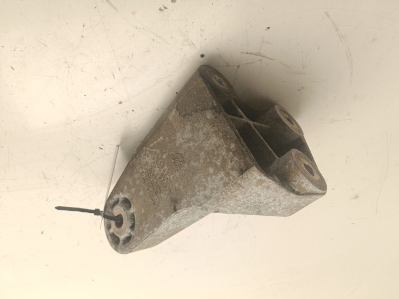 Recambio de soporte motor izquierdo superior para ford transit v363 furgón (fcd, fdd) 2.0 ecoblue referencia OEM IAM GK31-6037-A