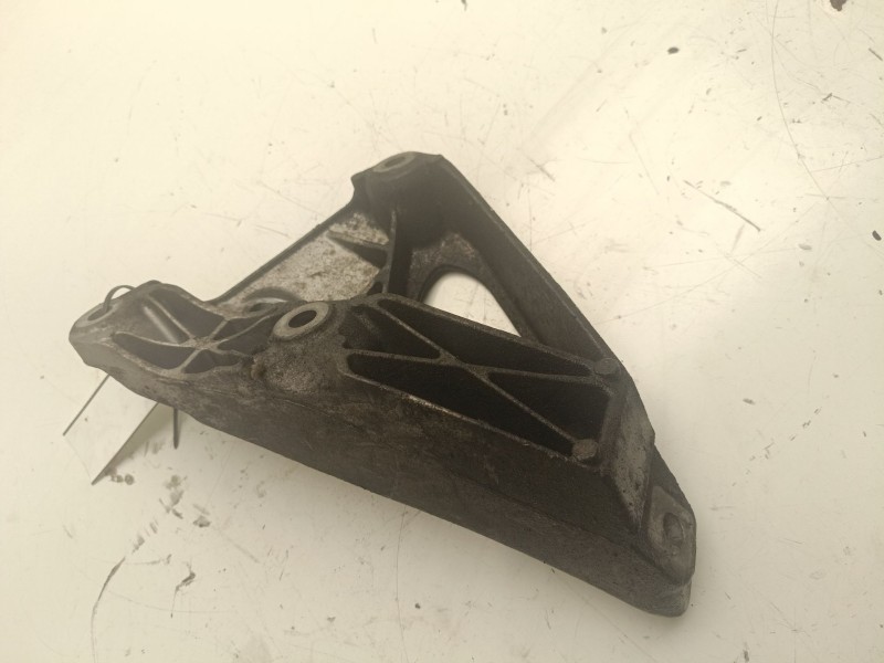 Recambio de soporte motor izquierdo superior para bmw 4 coupé (f32, f82) 435 d xdrive referencia OEM IAM 22116784829  