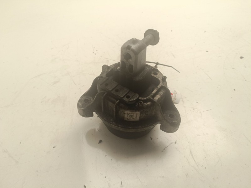 Recambio de soporte motor izquierdo superior para bmw 5 touring (f11) 525 d referencia OEM IAM 6785601  