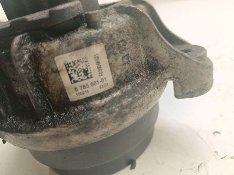 Recambio de soporte motor izquierdo superior para bmw 5 touring (f11) 525 d referencia OEM IAM 6785601  