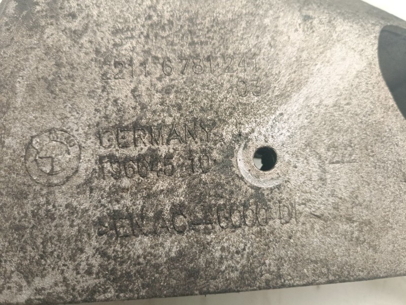 Recambio de soporte motor izquierdo inferior para bmw 5 touring (f11) 525 d referencia OEM IAM 22116781241  