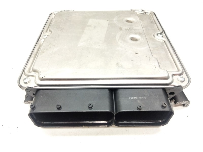 Recambio de centralita motor uce para audi a4 b7 (8ec) 2.0 tfsi quattro referencia OEM IAM 8E0910115J 0261S02145 