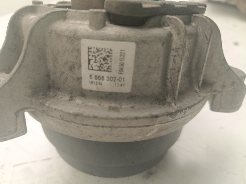 Recambio de soporte motor derecho inferior para bmw 5 gran turismo (f07) 520 d referencia OEM IAM 6868302  