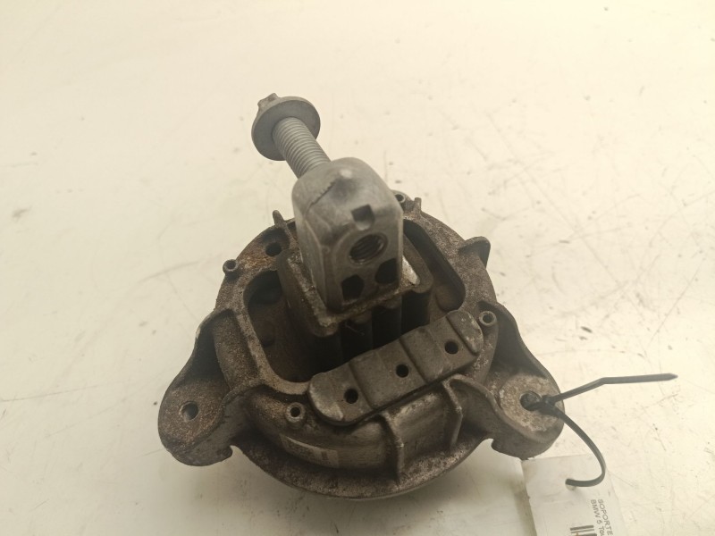 Recambio de soporte motor derecho inferior para bmw 5 touring (f11) 525 d referencia OEM IAM 6785602  