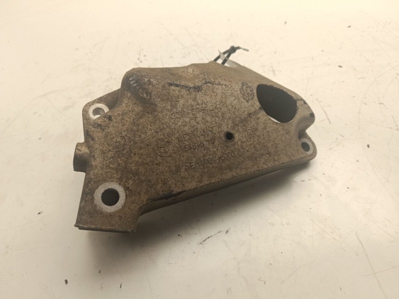 Recambio de soporte motor izquierdo superior para bmw 5 (f10) 520 d referencia OEM IAM 22116781241  