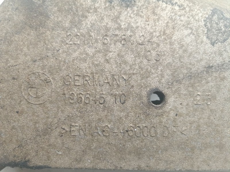 Recambio de soporte motor izquierdo superior para bmw 5 (f10) 520 d referencia OEM IAM 22116781241  