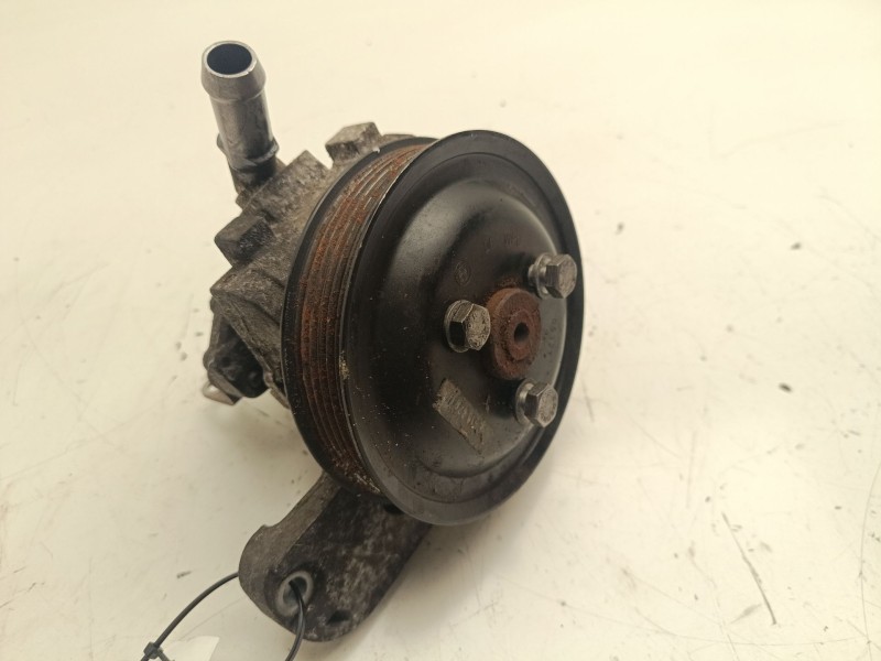 Recambio de bomba direccion para bmw 3 descapotable (e93) 320 d referencia OEM IAM 678883803  