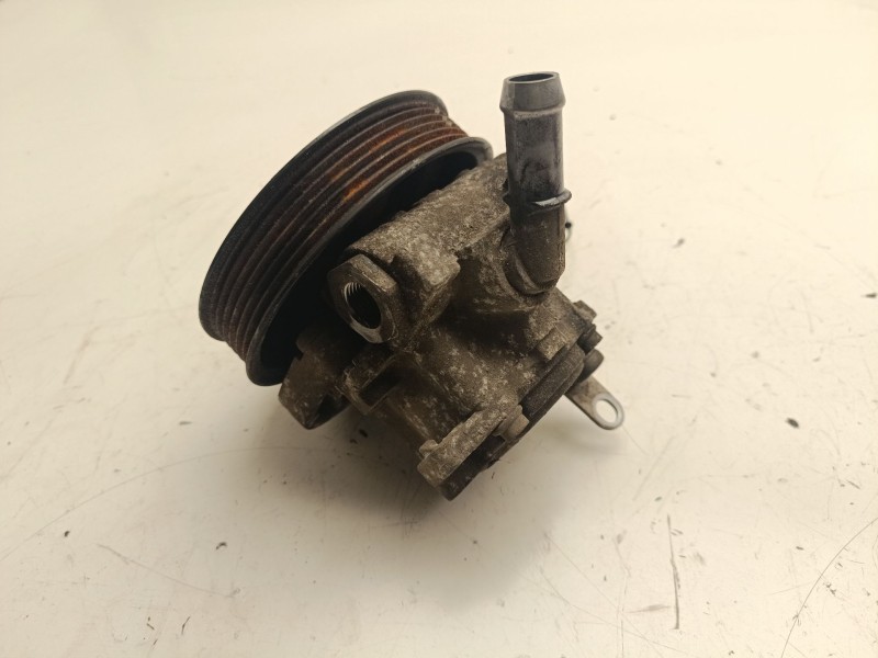 Recambio de bomba direccion para bmw 3 descapotable (e93) 320 d referencia OEM IAM 678883803  