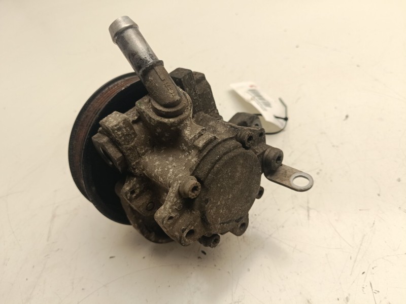 Recambio de bomba direccion para bmw 3 descapotable (e93) 320 d referencia OEM IAM 678883803  