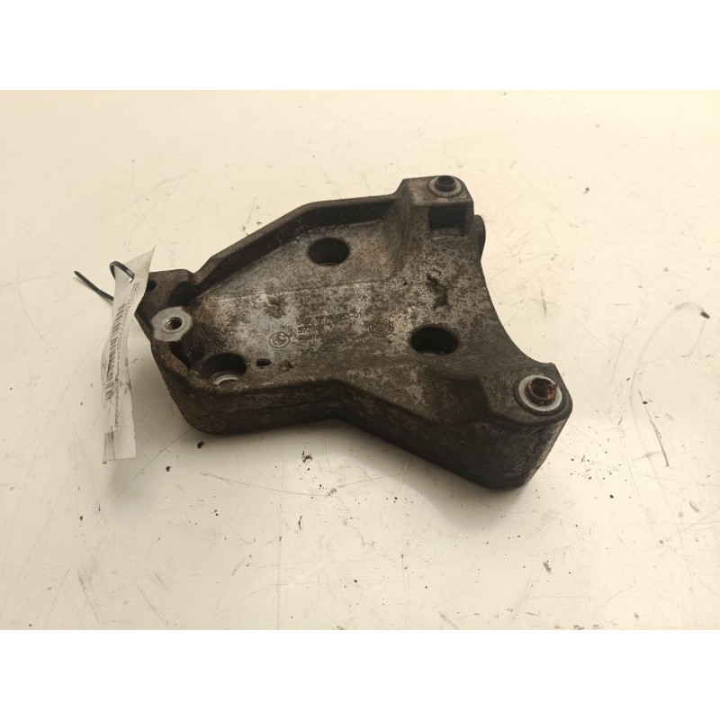 Recambio de soporte compresor de aire acondicionado para bmw x5 (e70) 3.0 d referencia OEM IAM 64557799863  