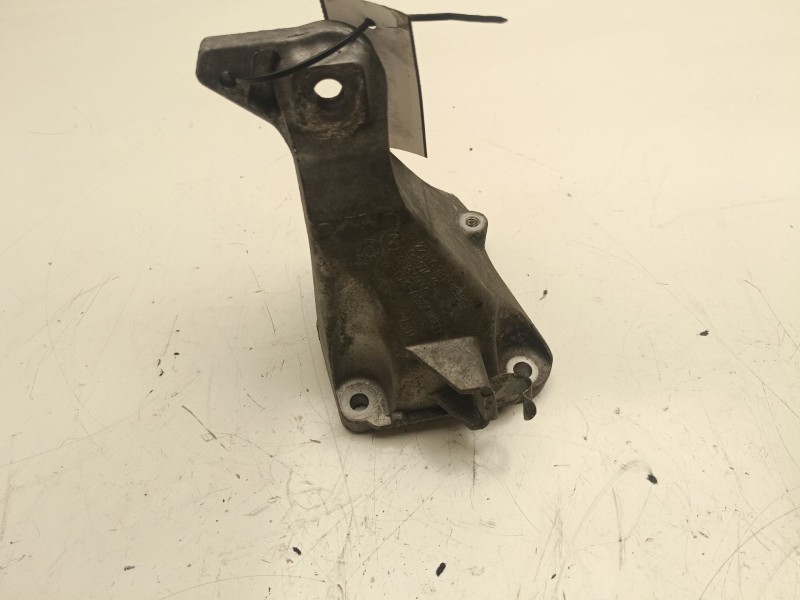 Recambio de soporte motor derecho superior para bmw 3 coupé (e92) 320 d referencia OEM IAM 22116781916  