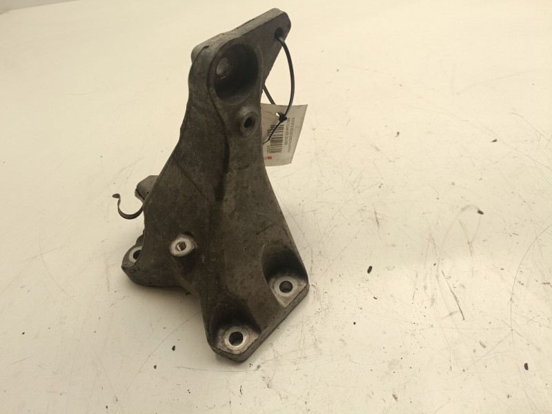 Recambio de soporte motor derecho superior para bmw 3 coupé (e92) 320 d referencia OEM IAM 22116781916  